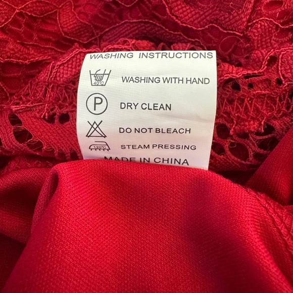 H.R. Homrain Red Lace Dress Size XL - Picture 11 of 11
